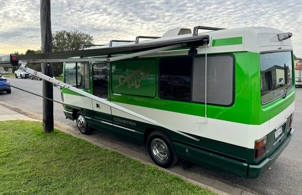 Ozroofracks | Manufactured Brackets For Roof Racks