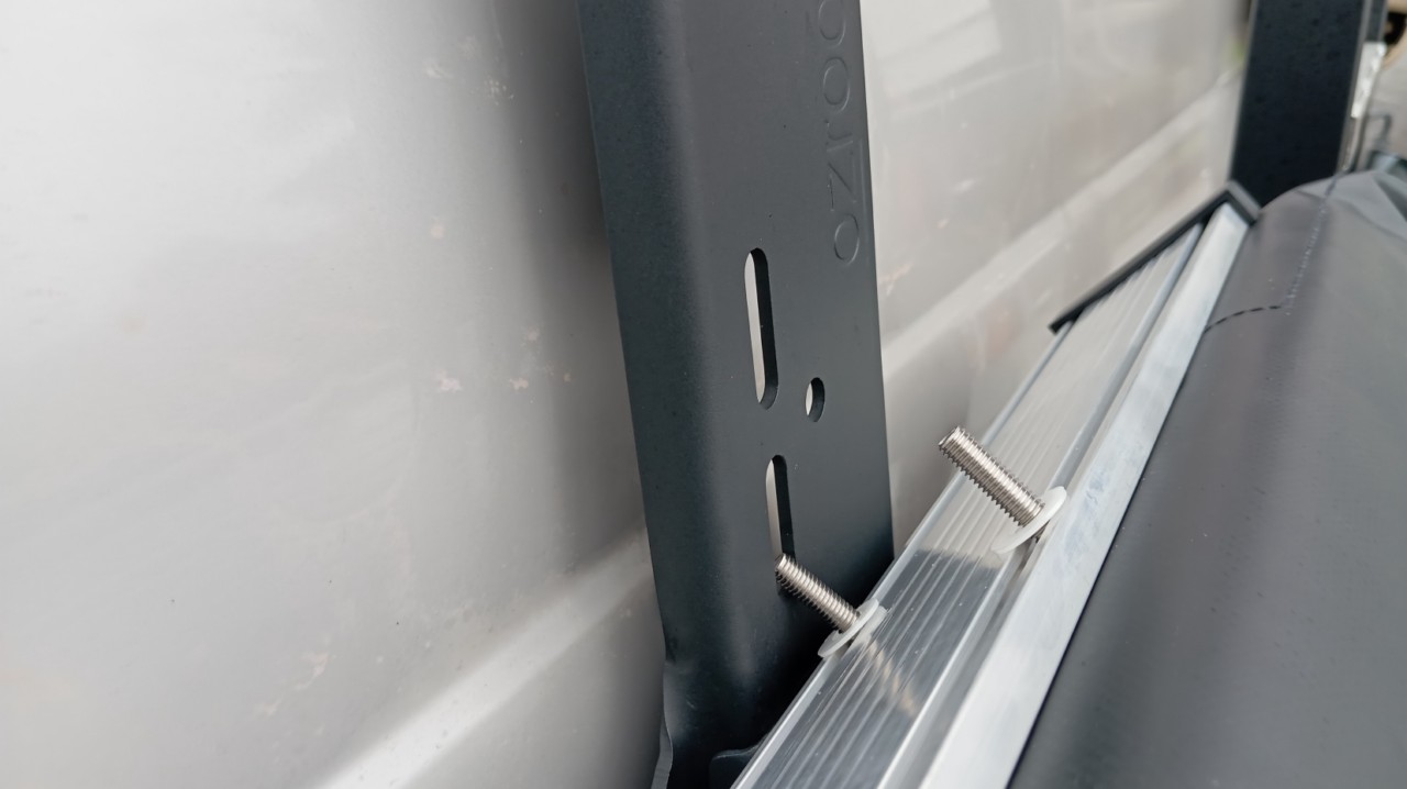 Ozroofracks | Gutter Mount Roof