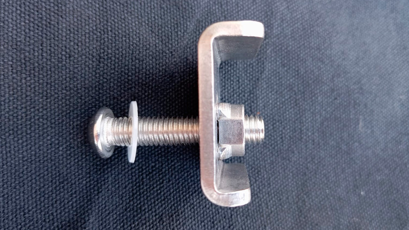 Ozroofracks | Roof Rack Gutter Mounts