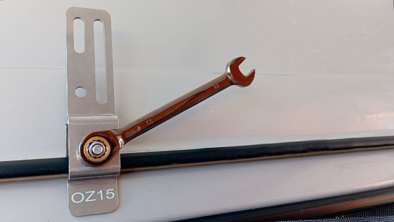 Ozroofracks | Roof Rack Gutter Mounts